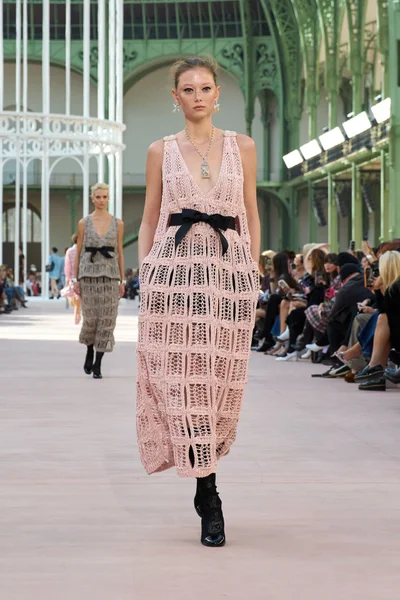 Look 40